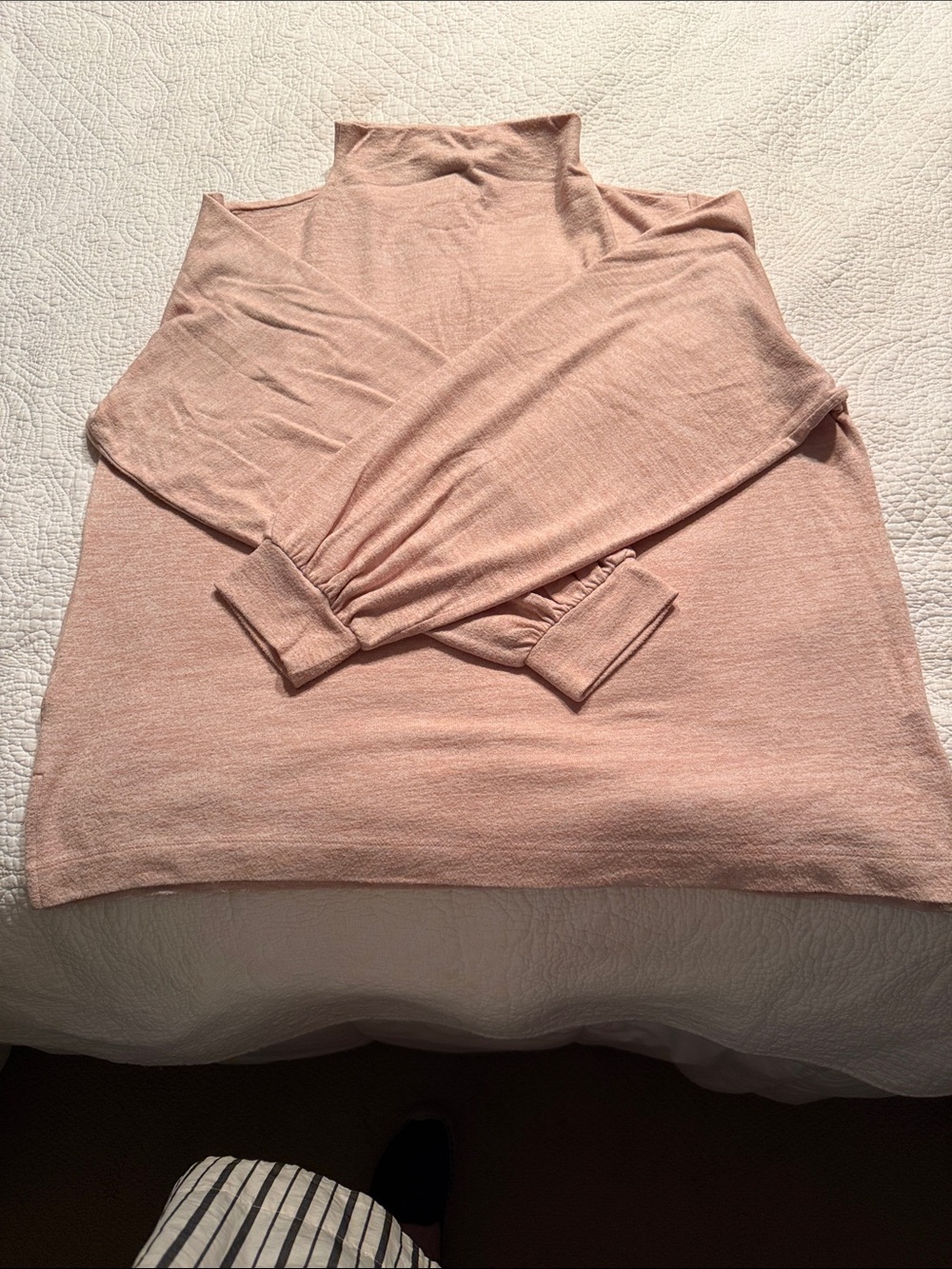Pretty GAP knit top in Heather Pink